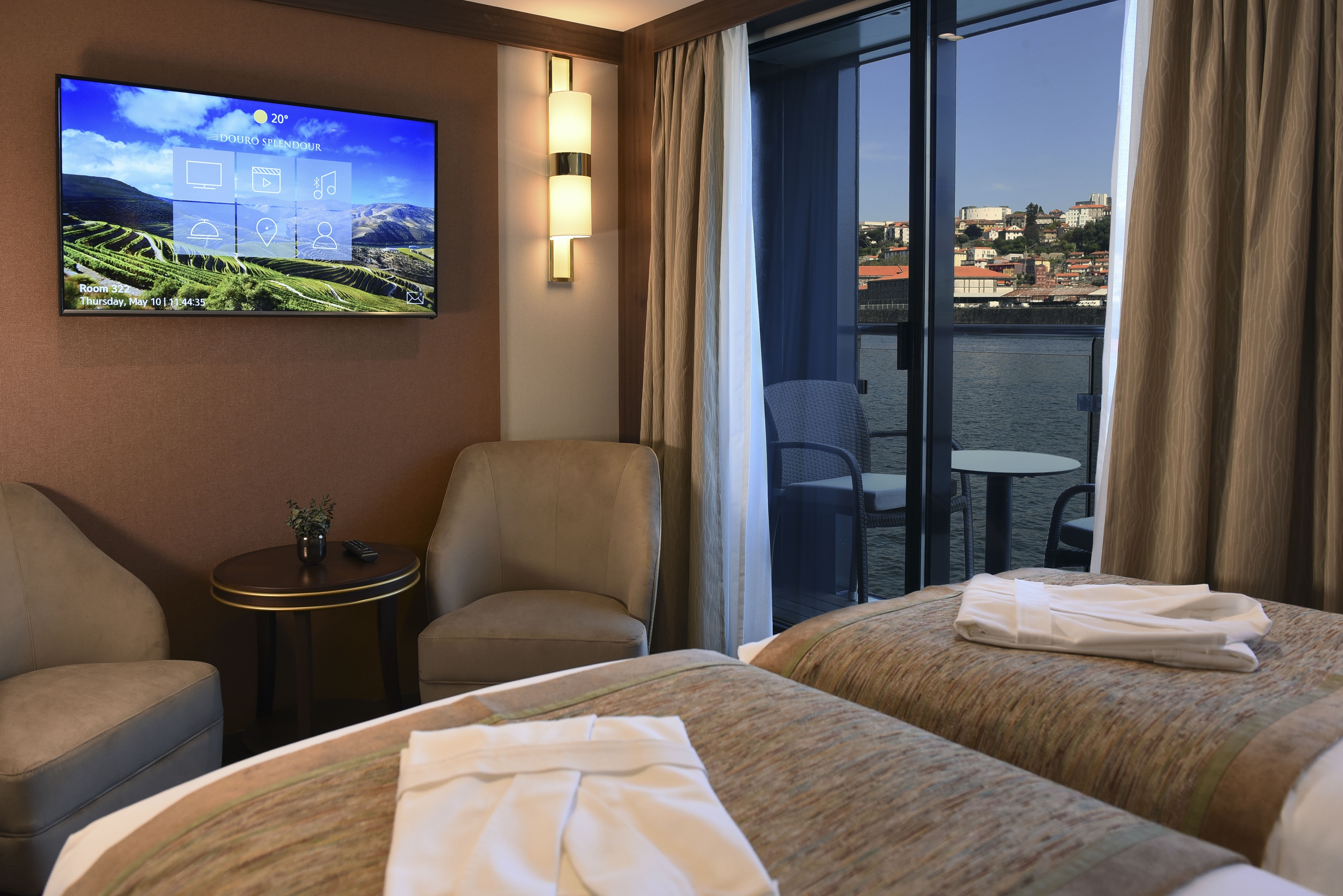 Superior Balcony Suites